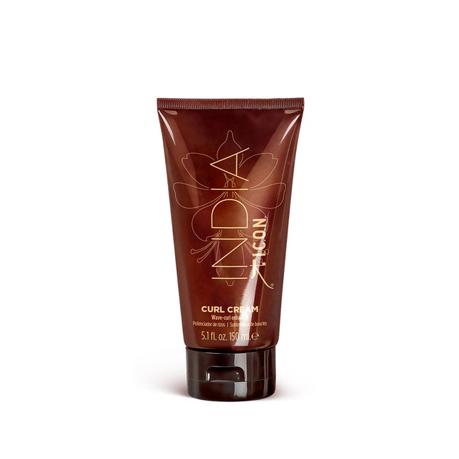 I.C.O.N. India Curl Cream versterkt je haar om je krullen te definiëren. Zorgt voor een rijke exotische look. Wijzigt de textuur van je krullende haar om het te verrijken, te herstellen, te vormen en te definiëren. Voorziet je haar van een versterkende textuur en een geweldige conditie.