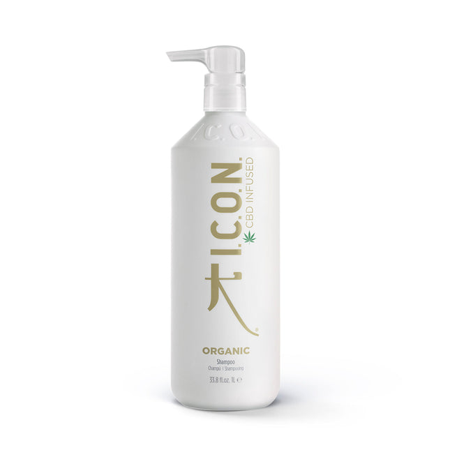 I.C.O.N. Organic Shampoo is een watervrije, biologische, natuurlijke en sulfaatvrije shampoo op basis van aloë. Doordrenkt met CBD om de natuurlijke vochtretentie te verhogen en tegelijkertijd irritaties van de hoofdhuid te verminderen.